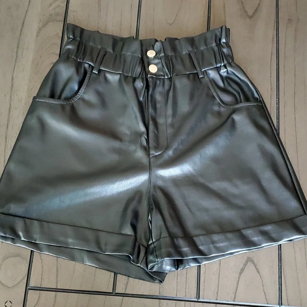 IMPERIAL Faux Leather Paperbag Shorts, Black, M